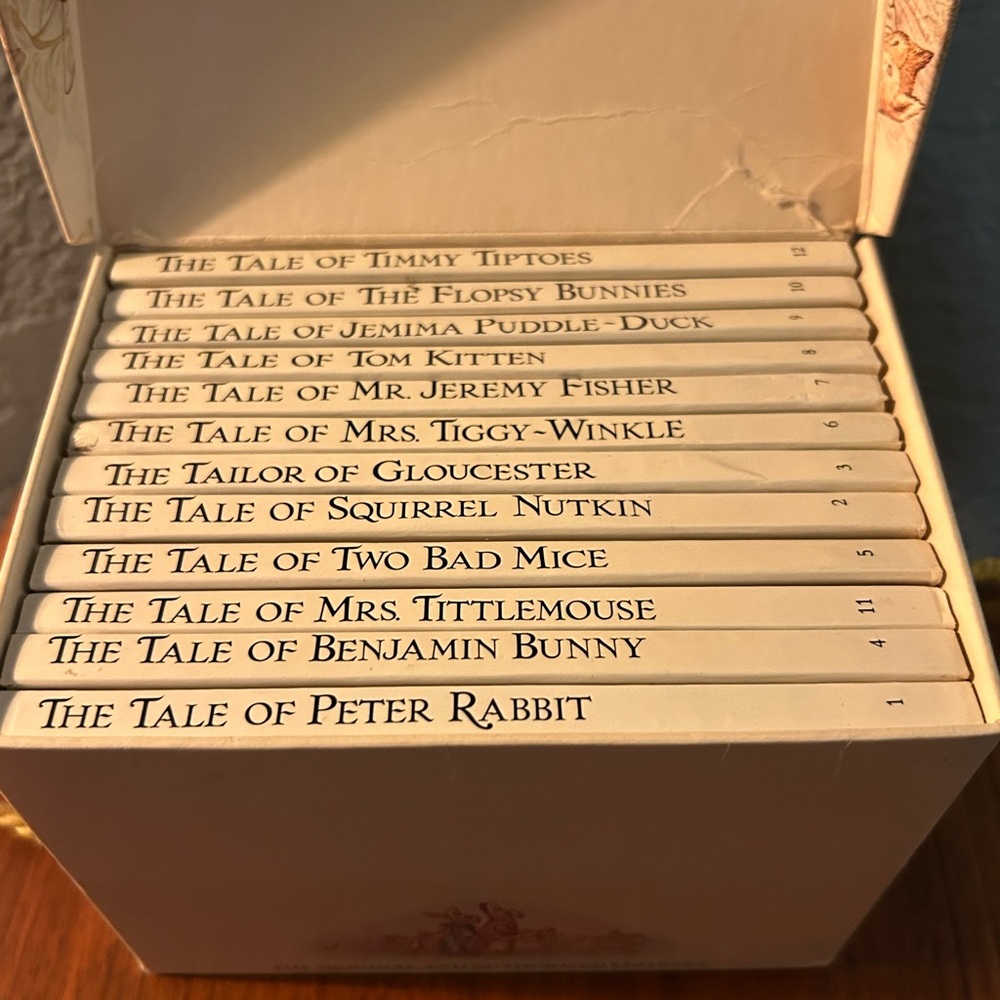 Beatrix Potter Collection 12 Books in Box - Picture 3 of 7